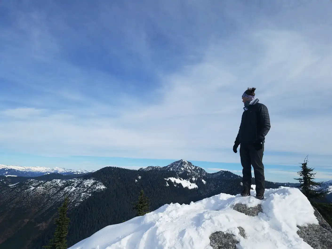 A quiet Pacific-Northwest scene